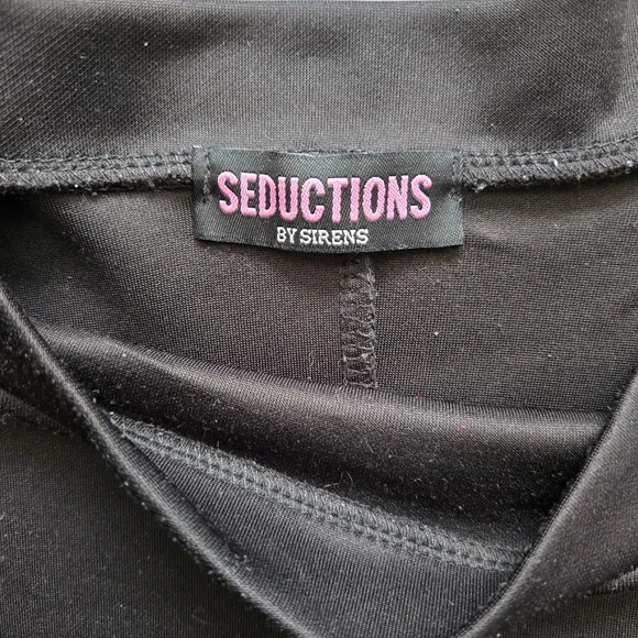 Black A-Line Skater Skirt – Seductions by Sirens (Size S) - Picture 2 of 4